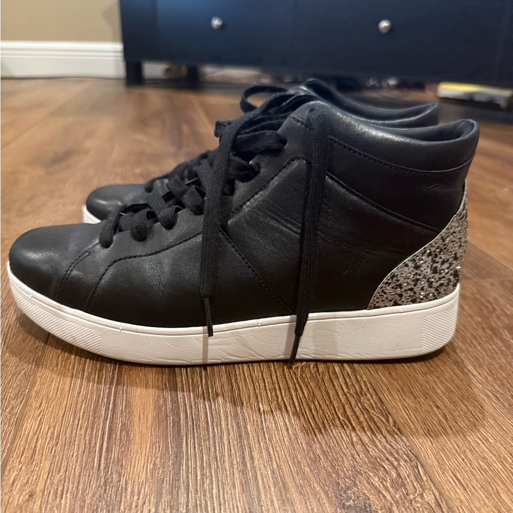 FitFlop Rally, black silver glitter sneakers, great condition